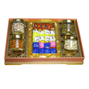 California Almonds | Jumbo Cashew I Long Raisins | 16 Exclusive Chocolates